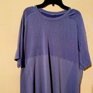 Lulu Lemon Mens Large Shirt